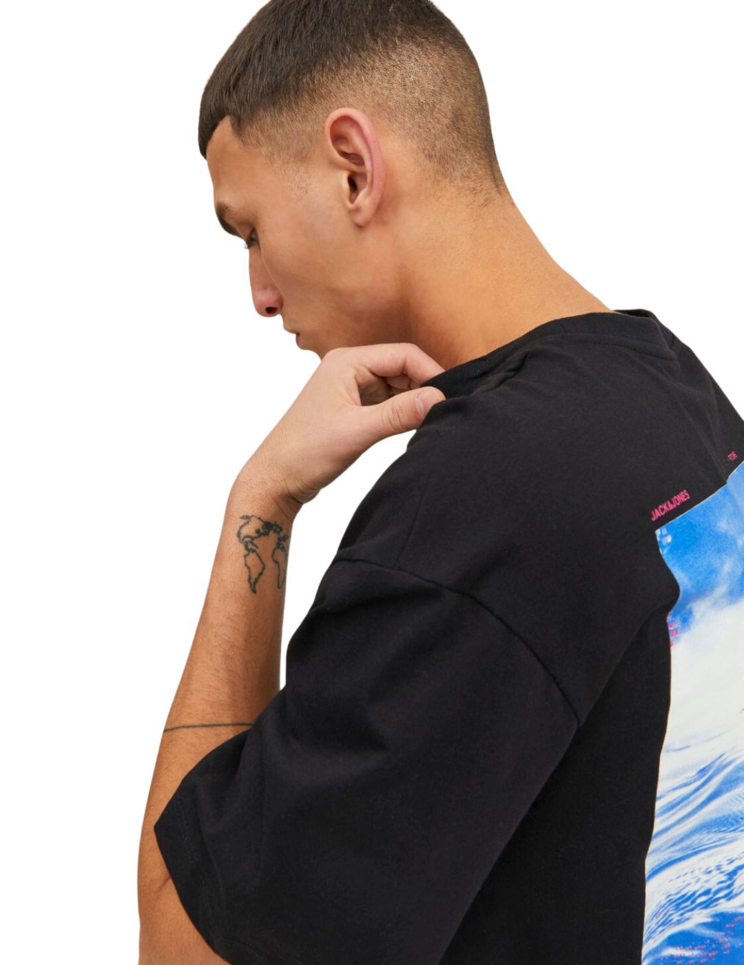 Camiseta negra estampada Jack and Jones Digitalized | Bicos de Fío
