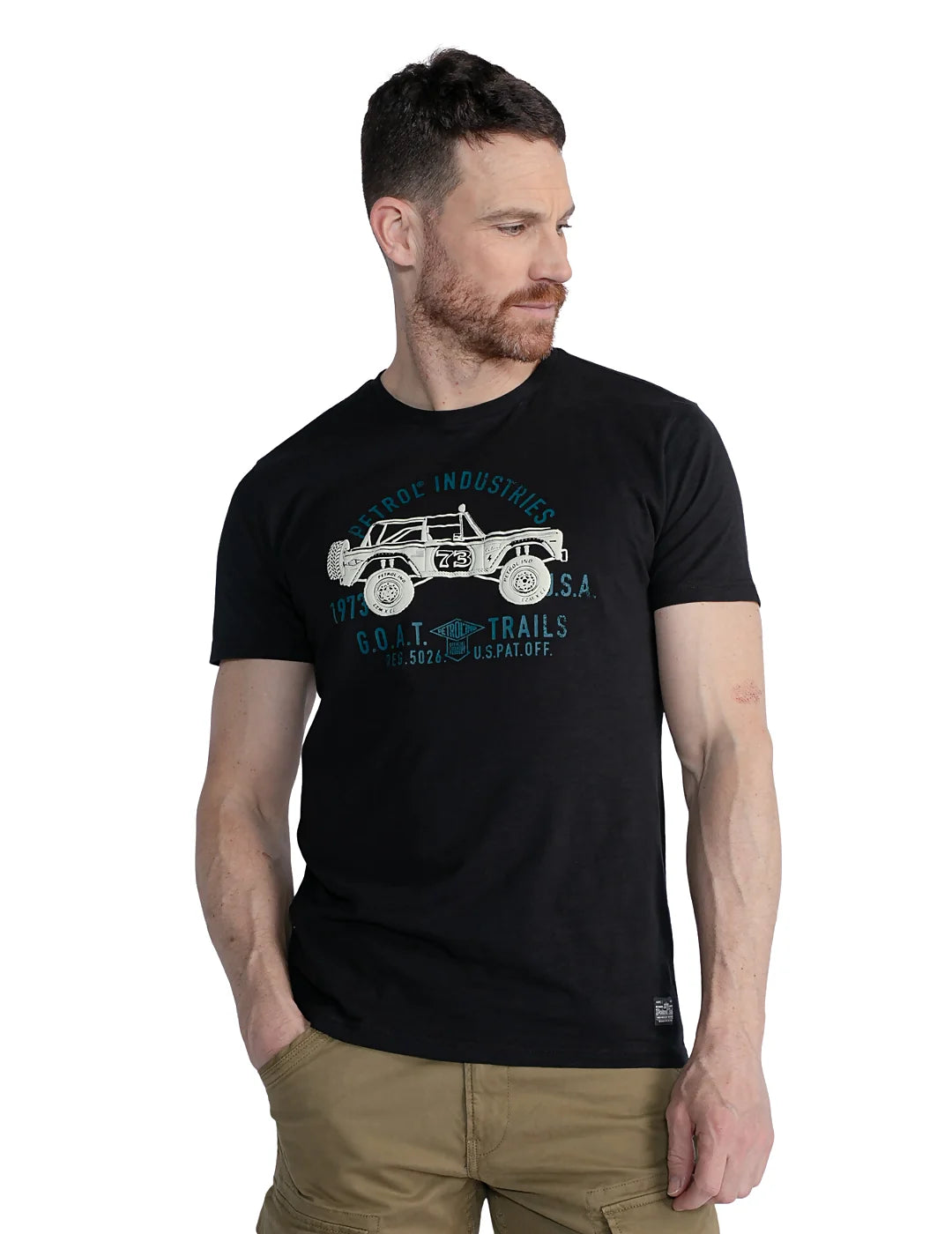 Camiseta Hombre Coche Petrol Industries Negro | Bicos de Fío