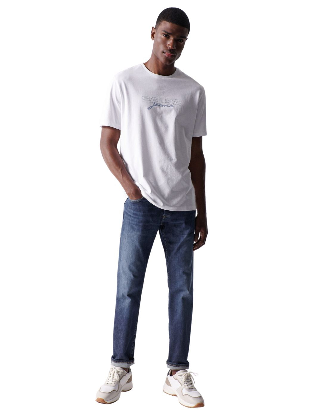 Camiseta blanca Salsa con branding | Bicos de Fío