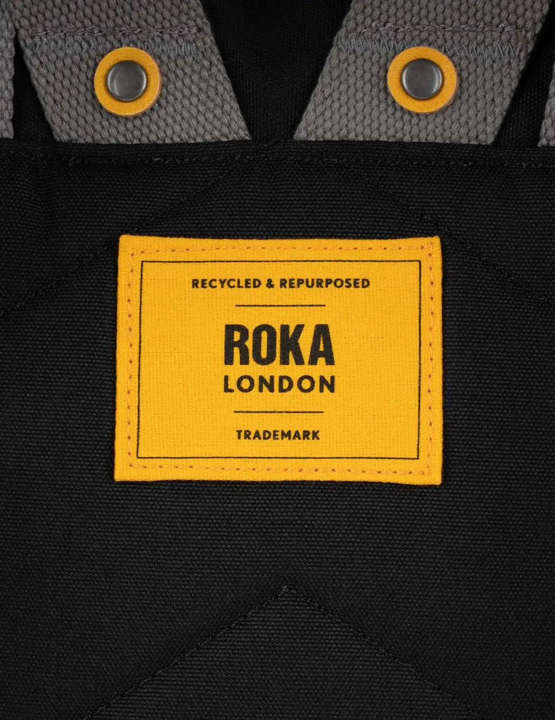 Mochila Roka Canfield B Medium Yellow Label Negro | Bicos de Fío