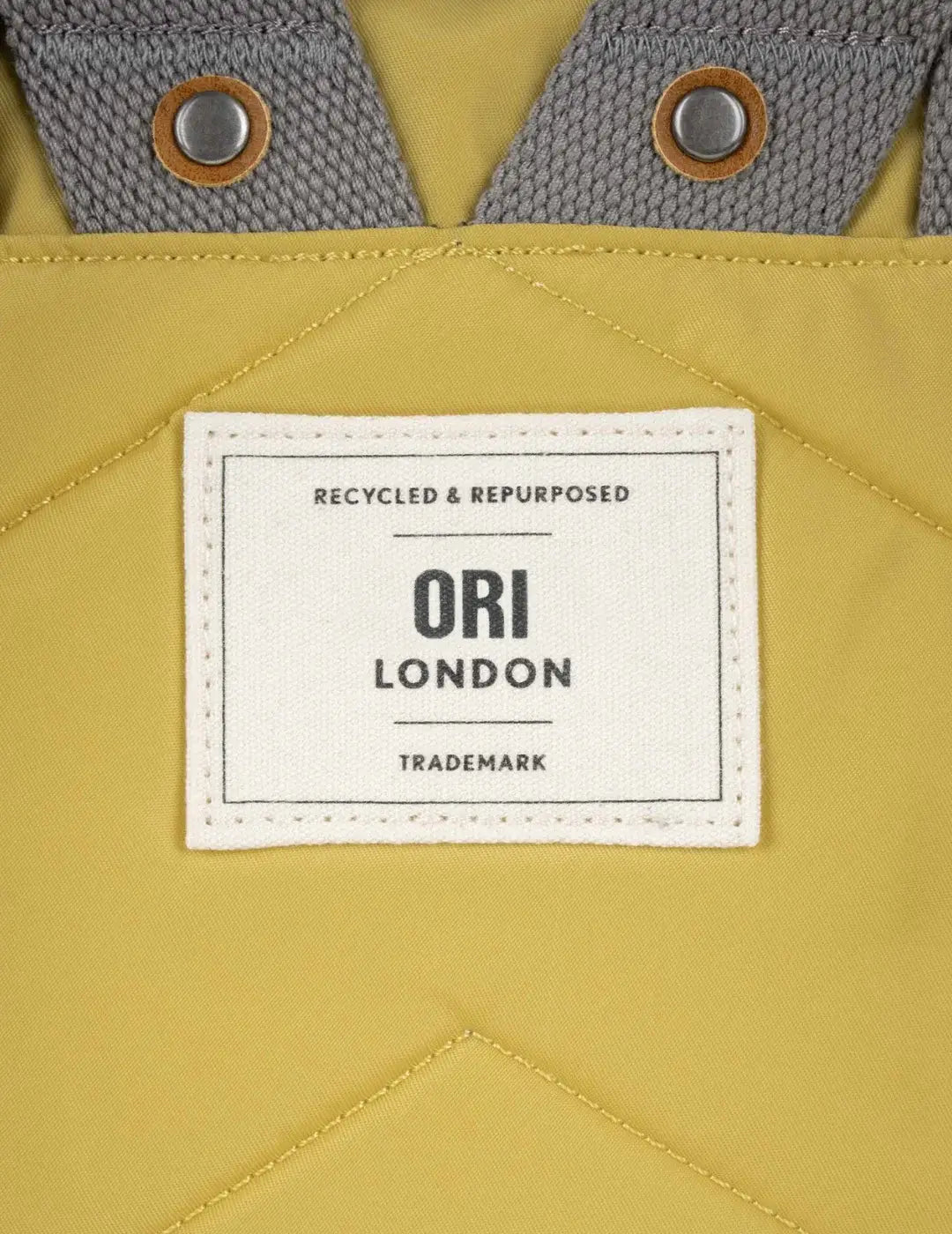 Mochila Roka Canfield B Small Bamboo | Bicos de Fío