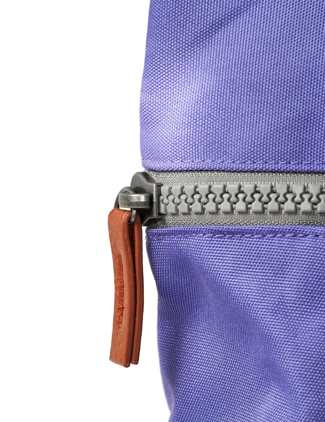 Mochila Roka Finchley A Medium Peri Purple | Bicos de Fío