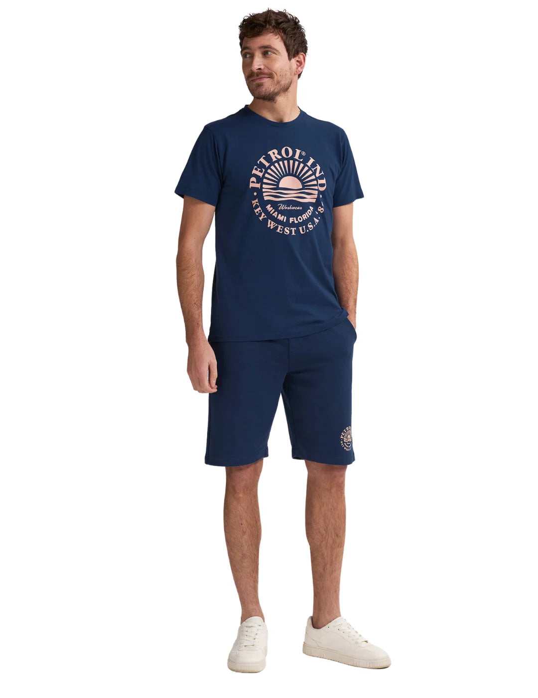 Bermuda Jogging Petrol Industries Azul Marino | Bicos de Fío