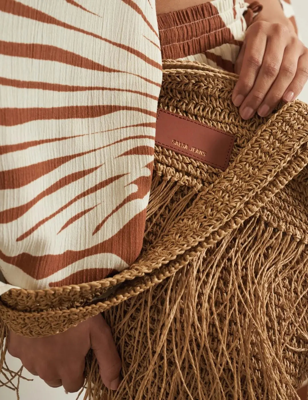 Bolso De Rafia Salsa Jeans Marrón | Bicos de Fío