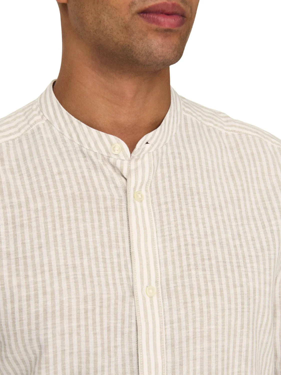 Camisa Cuello Mao Lino ONLY&SONS Caiden Beige | Bicos de Fío
