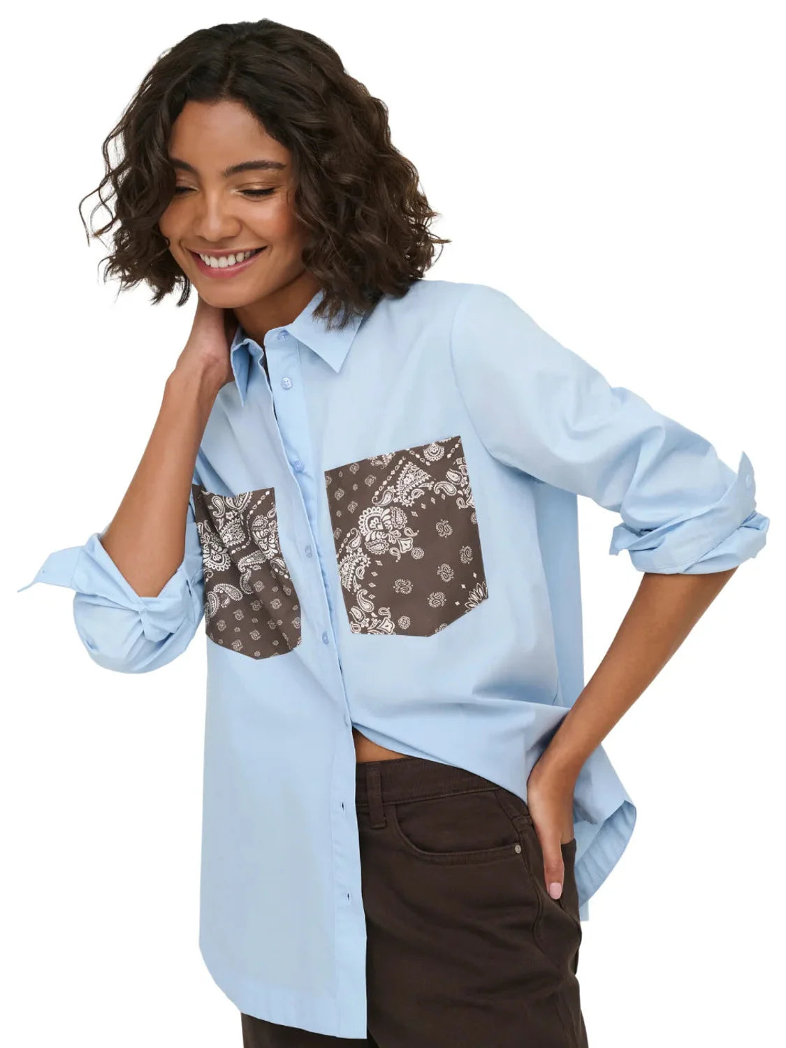 Camisa ONLY New Sable Lidia Bolsillos Azul | Bicos de Fío