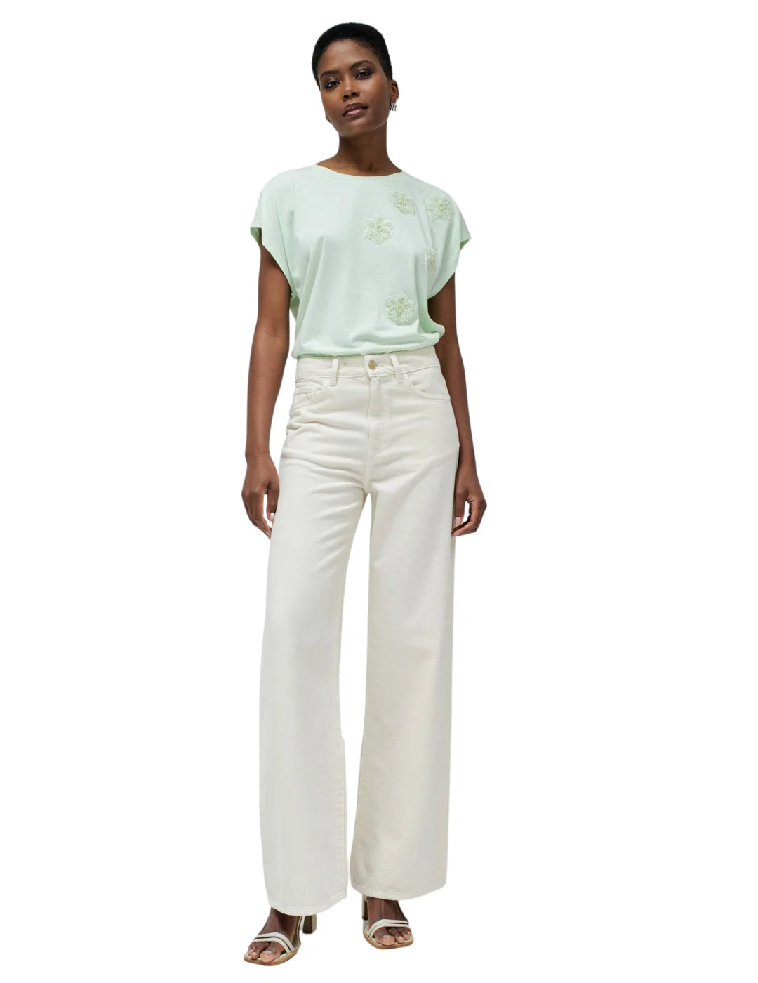 Camiseta Apliques Flores Salsa Jeans Verde | Bicos de Fío