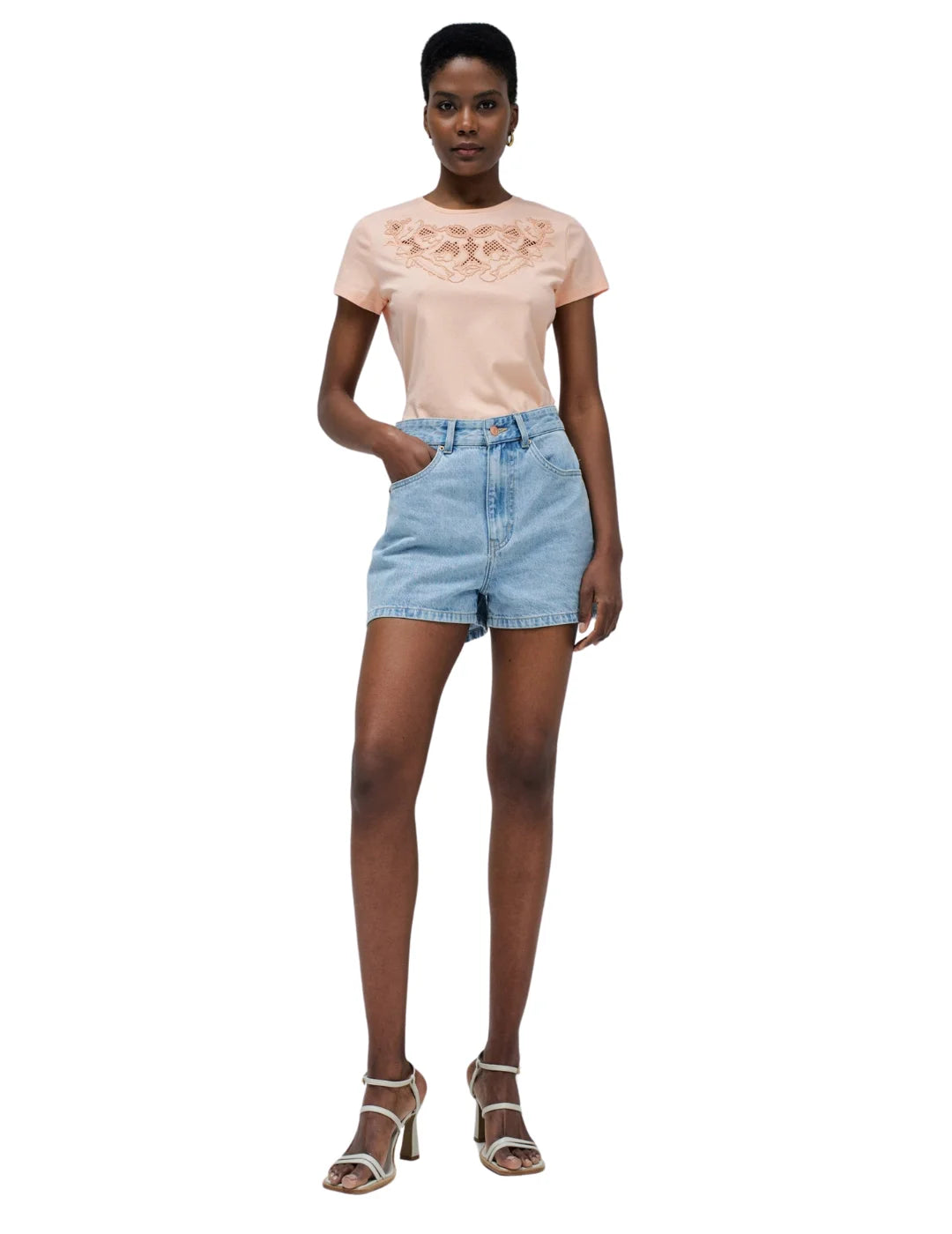 Camiseta Bordado Lentejuelas Salsa Jeans Rosa | Bicos de Fío