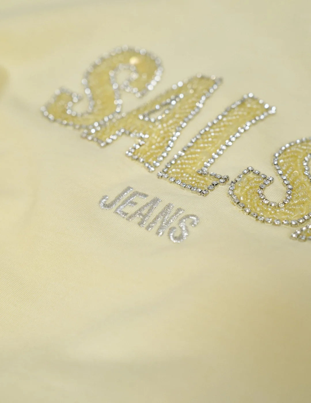 Camiseta Branding Abalorios Salsa Jeans Amarillo | Bicos de Fío