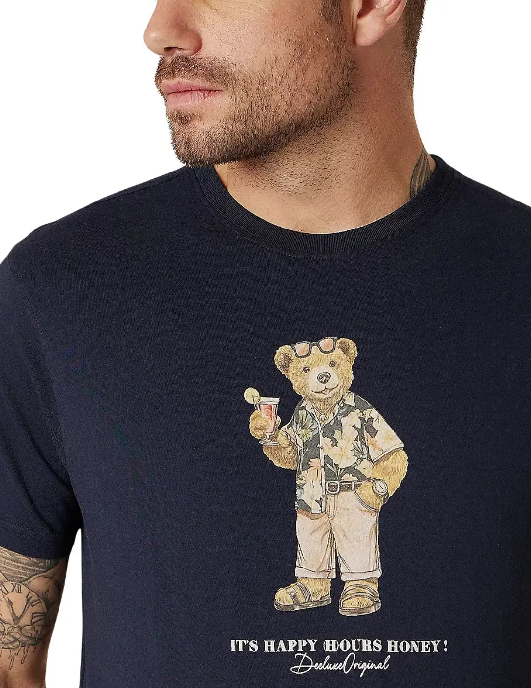 Camiseta DEELUXE Sunbear Azul Marino | Bicos de Fío