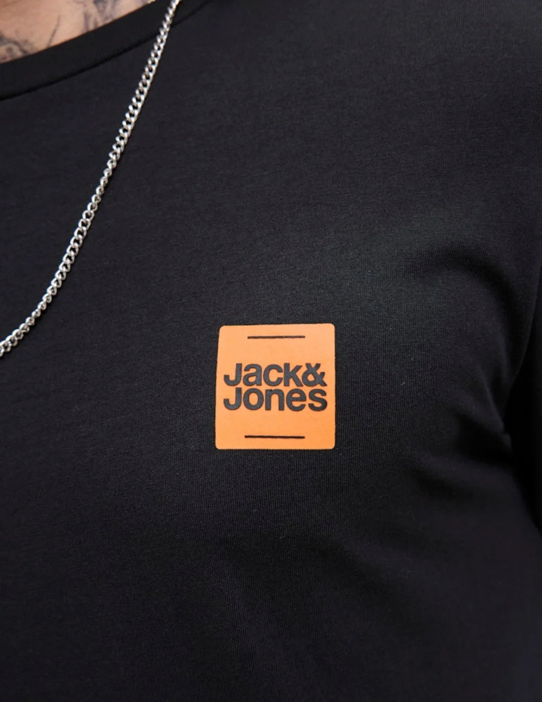 Camiseta Jack&Jones Brandy Negro | Bicos de Fío