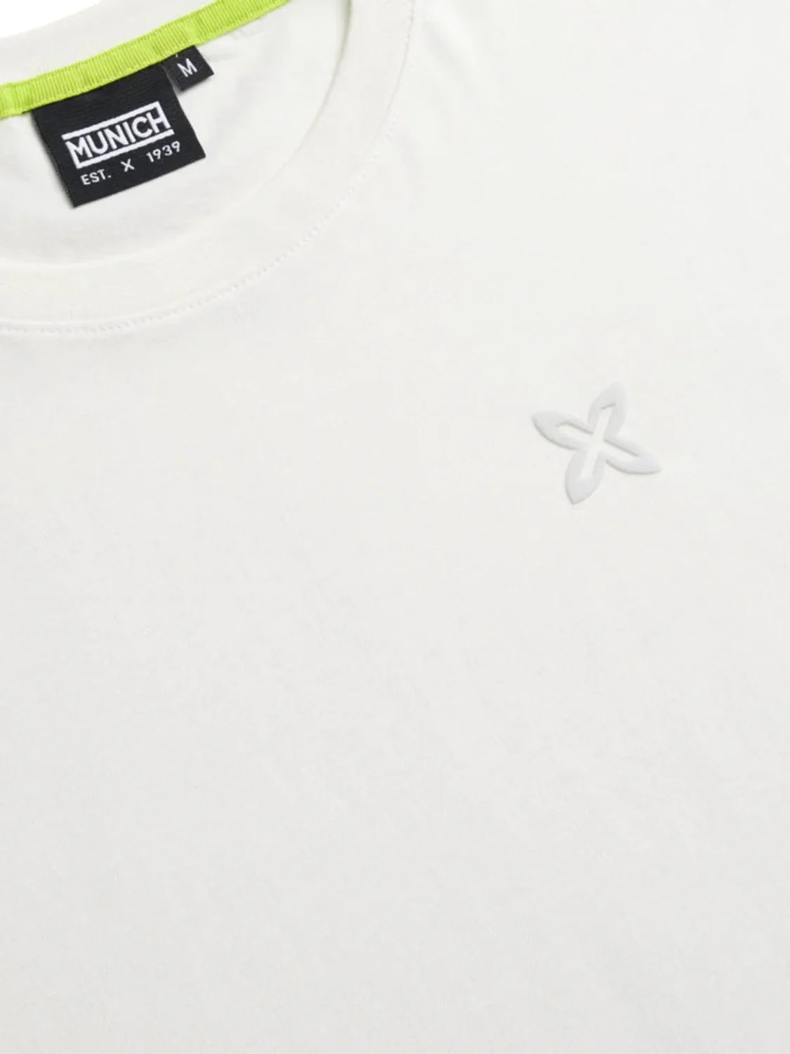 Camiseta Munich Essentials Blanco | Bicos de Fío