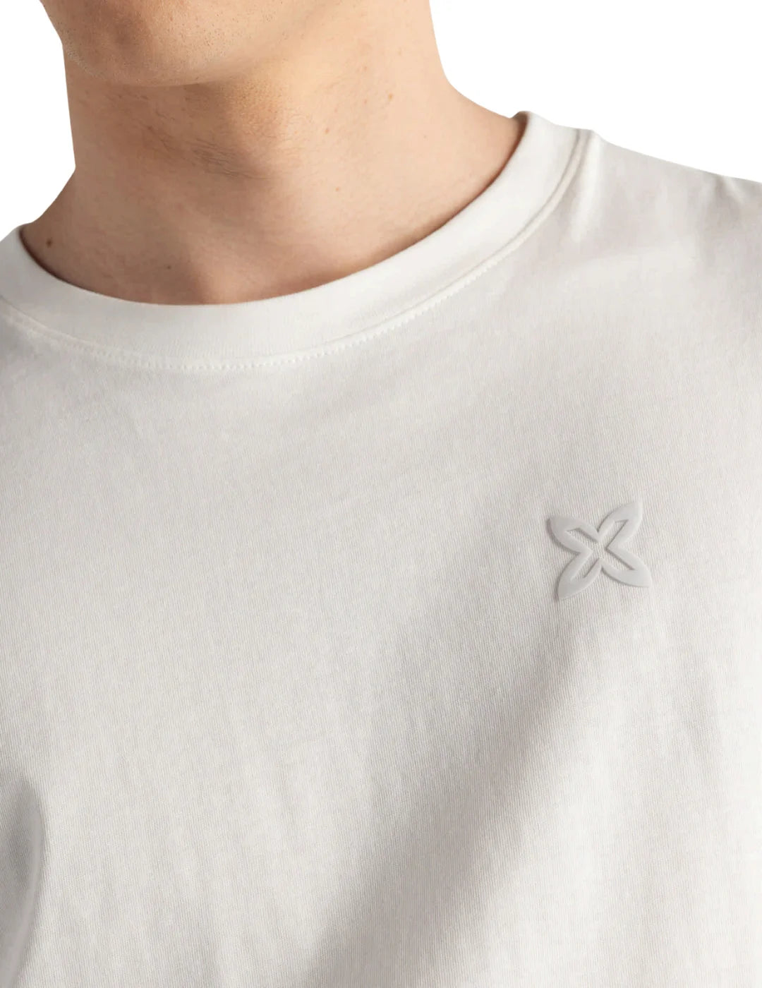 Camiseta Munich Essentials Blanco | Bicos de Fío