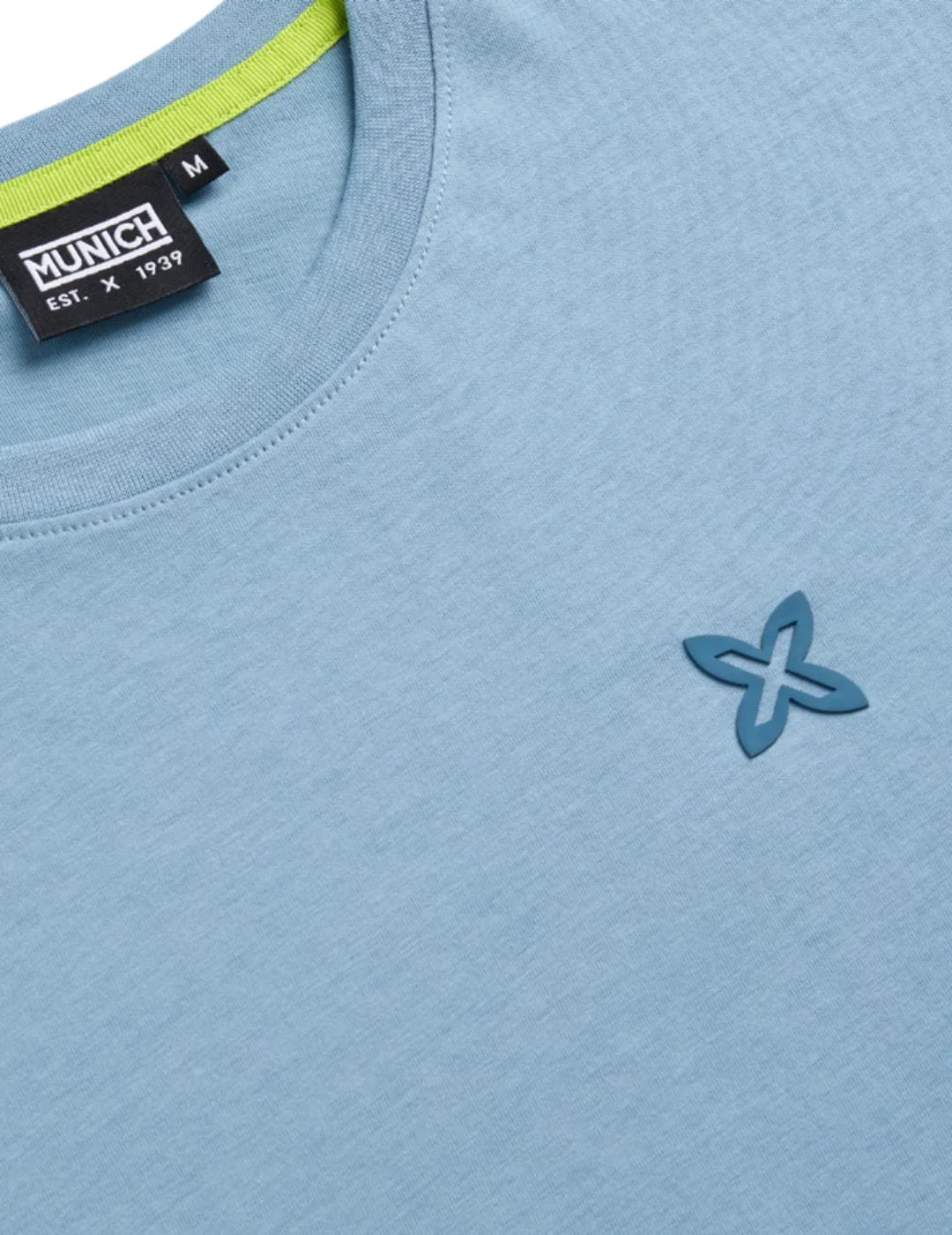 Camiseta Munich Essentials Azul Claro | Bicos de Fío