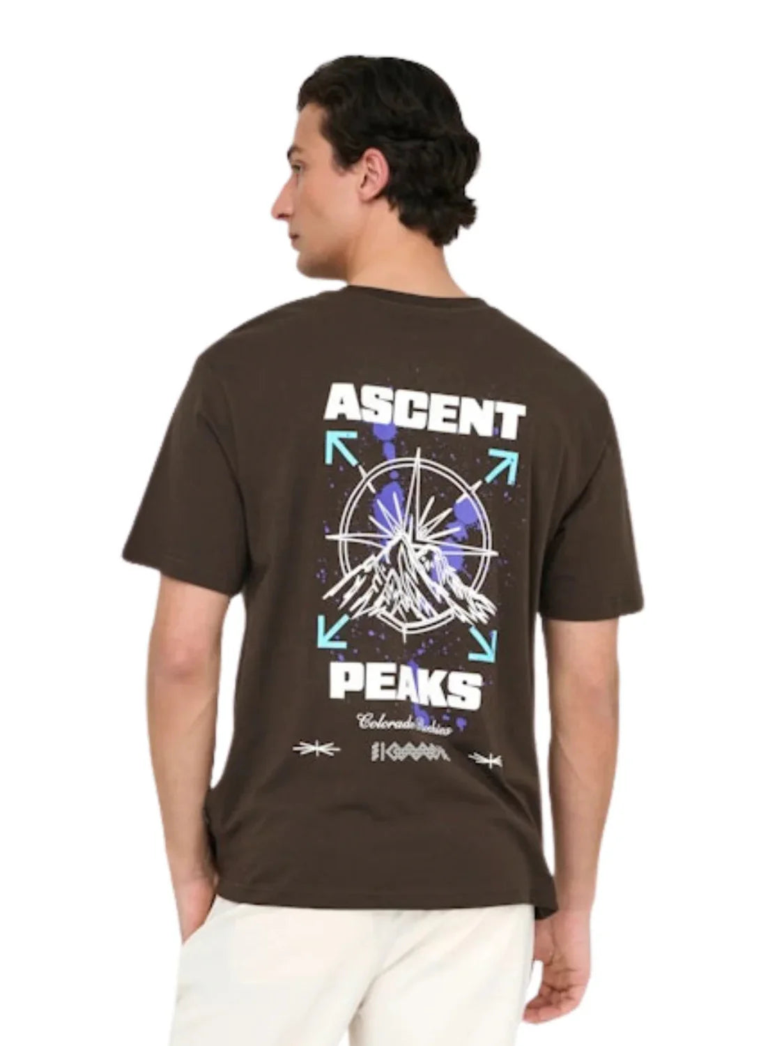 Camiseta ONLY&SONS Keane Ascent Peaks Marrón | Bicos de Fío
