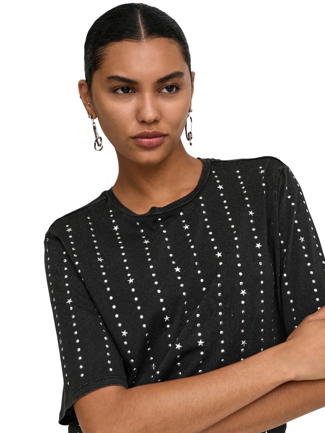Camiseta ONLY Lucy Studs Negro | Bicos de Fío