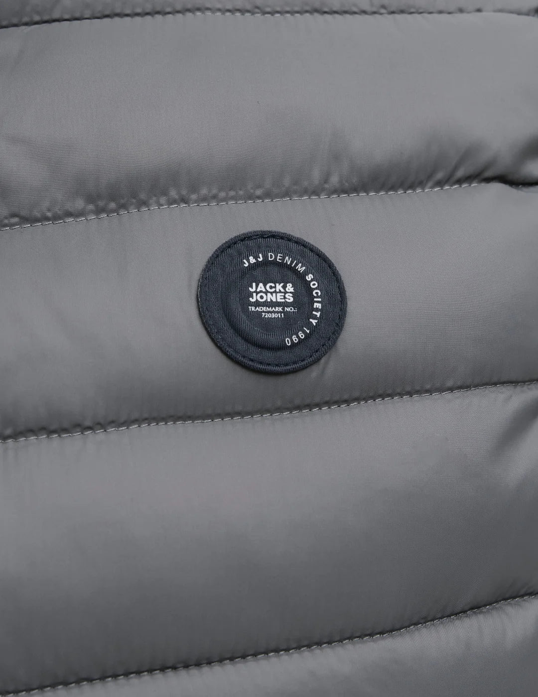 Chaleco Acolchado Jack&Jones Bradley Gris | Bicos de Fío