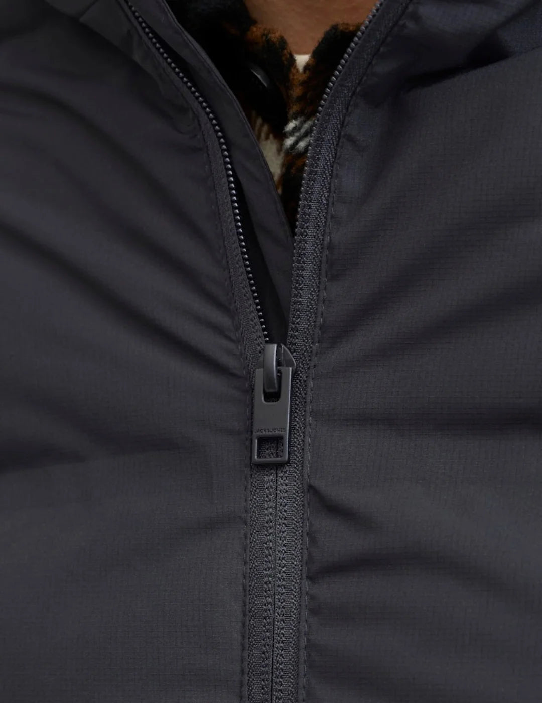 Chaqueta Acolchada Jack&Jones Soho Negro | Bicos de Fío