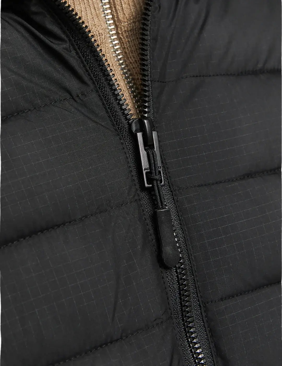 Chaqueta Plumas Jack&Jones State Hybrid Negro | Bicos de Fío