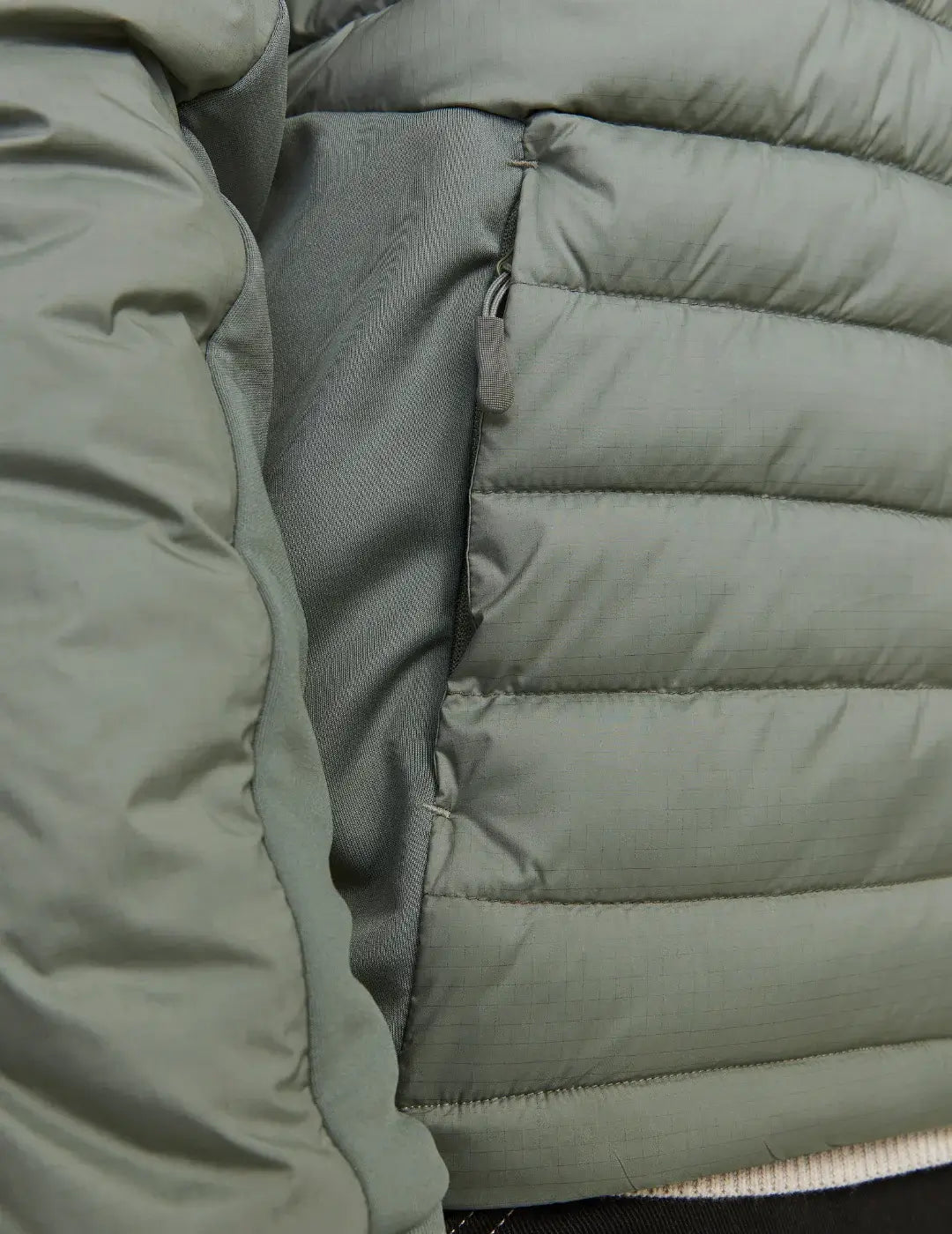 Chaqueta Plumas Jack&Jones State Hybrid Verde | Bicos de Fío