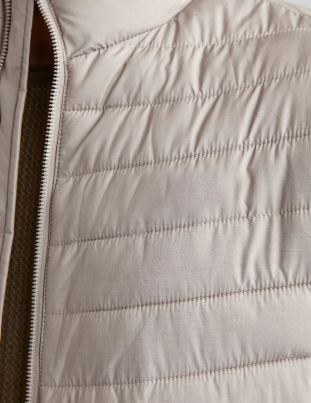 Chaqueta Plumas Ligera Jack&Jones State Beige | Bicos de Fío