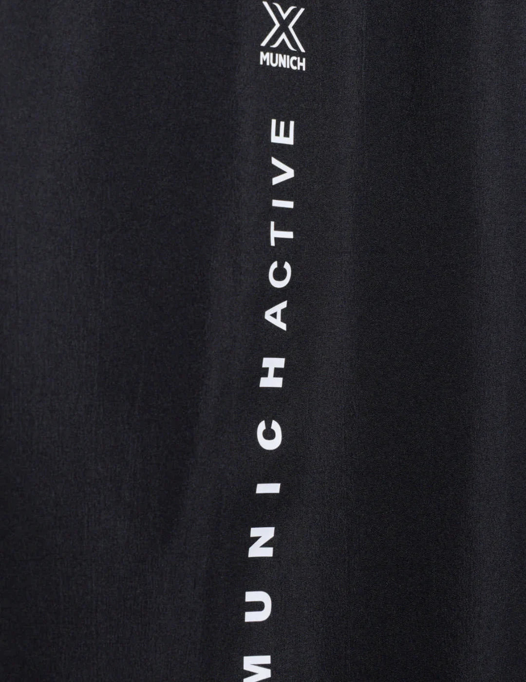 Cortavientos Munich Pádel Negro | Bicos de Fío