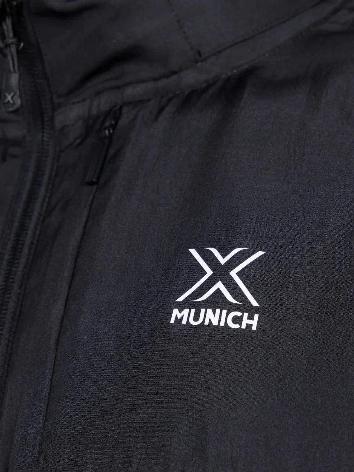 Cortavientos Munich Pádel Negro | Bicos de Fío