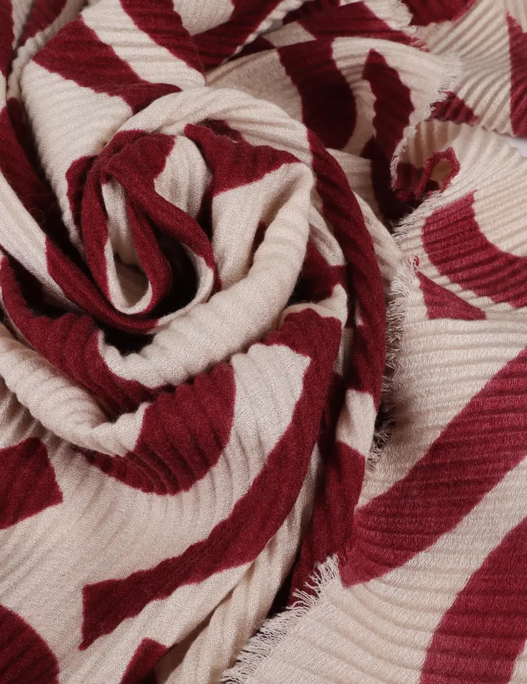Foulard Plisado Bicolor Lola Casademunt Crudo-Rojo | Bicos de Fío
