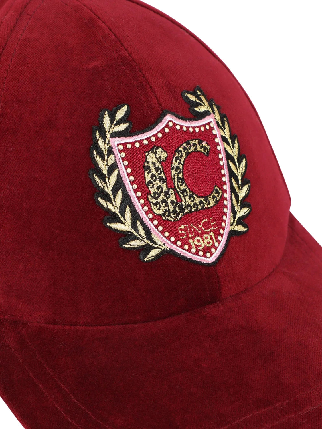 Gorra Terciopelo Parche Lola Casademunt Granate | Bicos de Fío