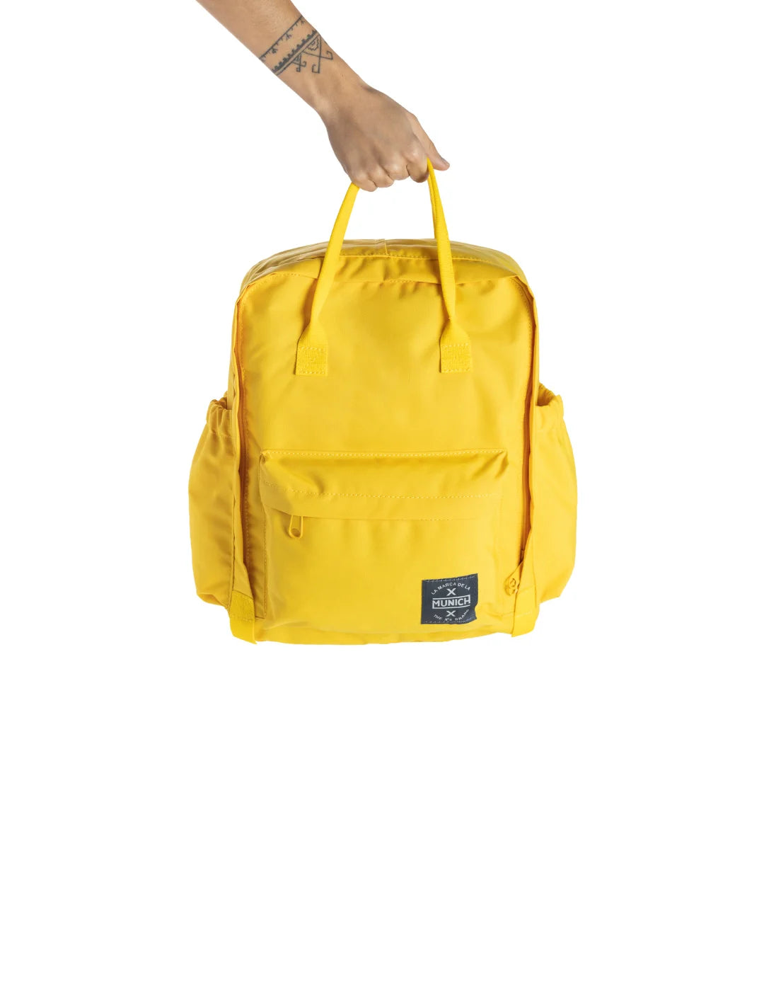 Mochila Munich Cour Backpack Mostaza | Bicos de Fío