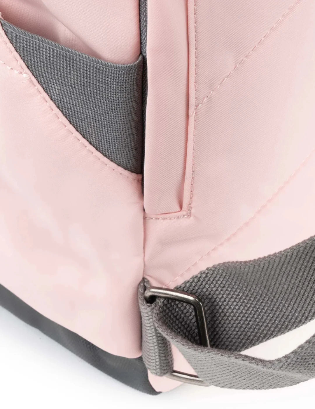 Mochila Roka Canfield B Medium English Rose | Bicos de Fío