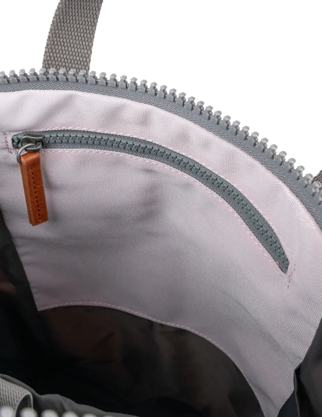 Mochila Roka Finchley A Small Transcendent Pink | Bicos de Fío