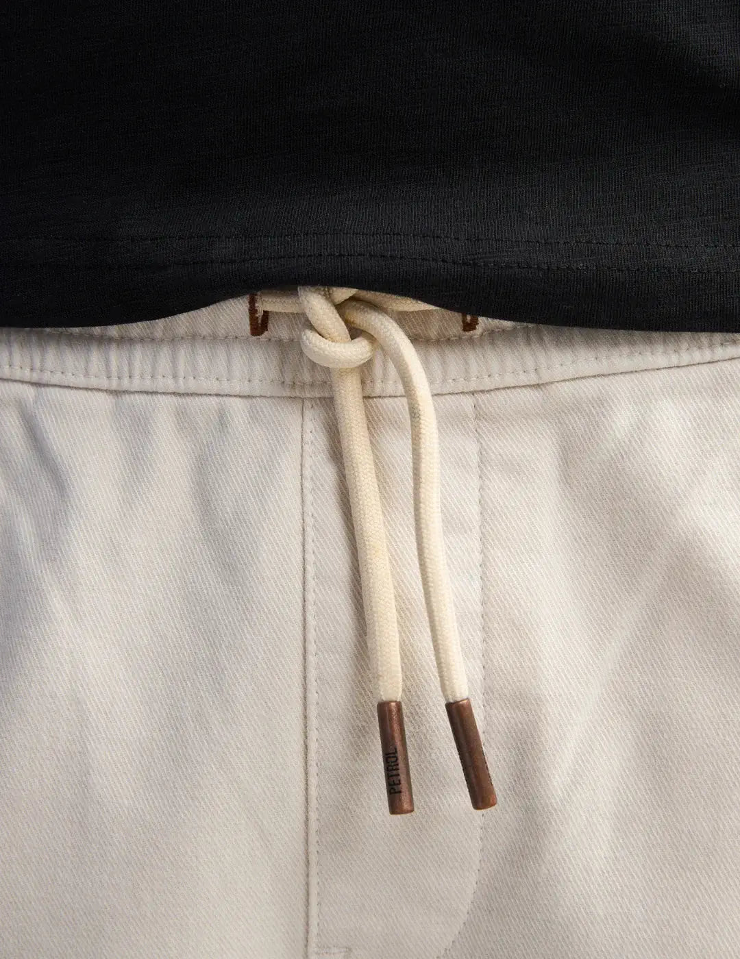 Pantalón Sarga Petrol Industries Crudo | Bicos de Fío
