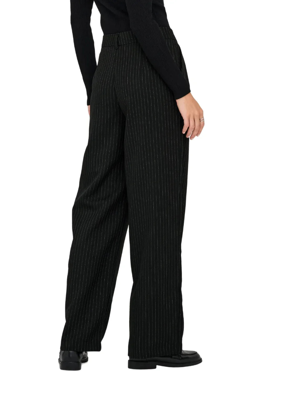 Pantalón Pinzas ONLY Reina Rayas Negro | Bicos de Fío