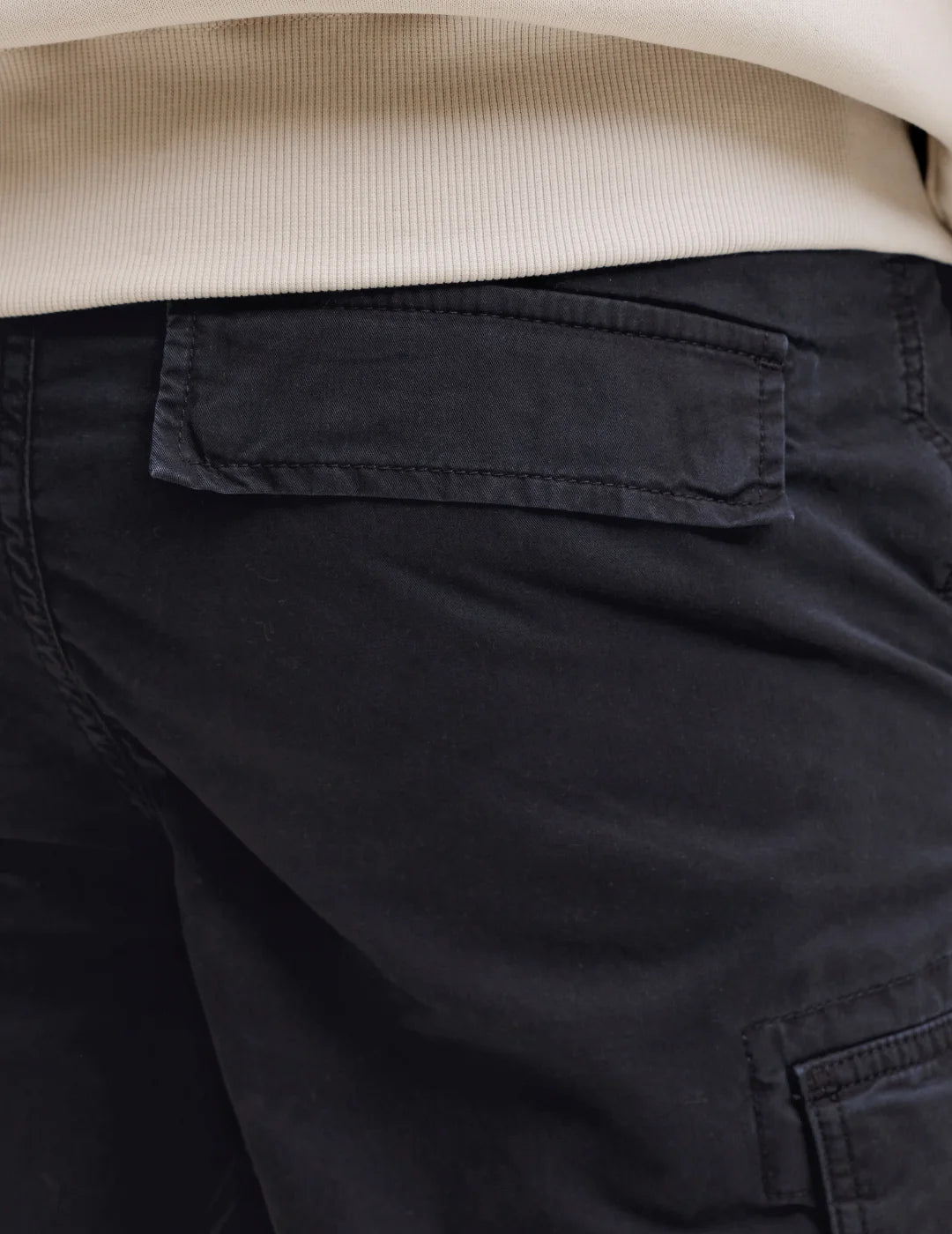 Short Cargo Jack&Jones Cole Frank Negro | Bicos de Fío