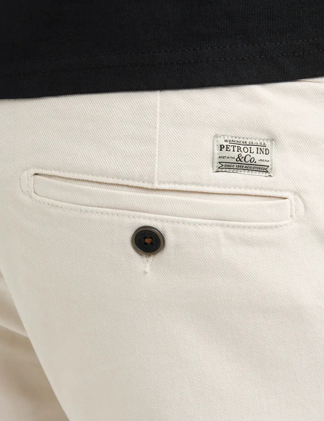 Pantalón Corto Chino Petrol Industries SHO527 Crudo | Bicos de Fío