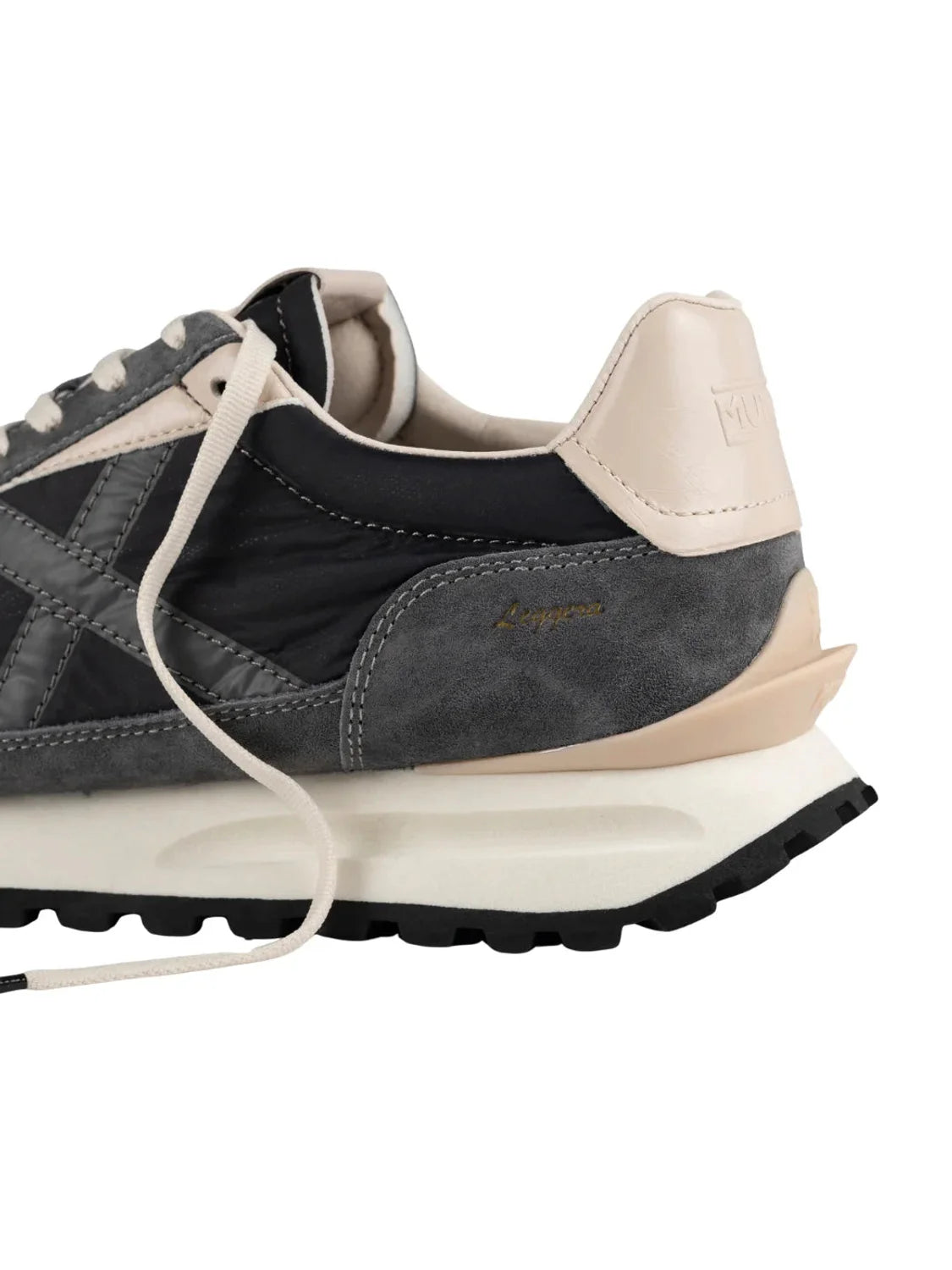 Zapatilla Munich Leggera 04 Negro | Bicos de Fío