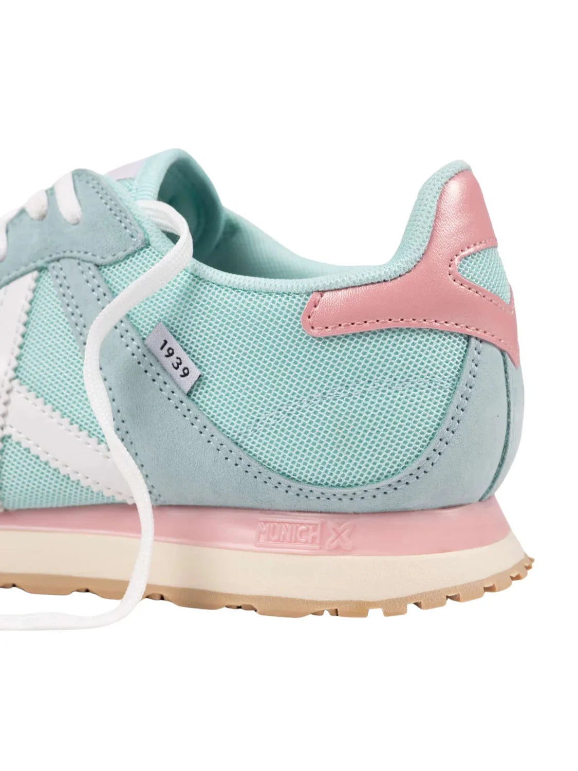 Zapatilla Munich Massana Woman 596 | Bicos de Fío