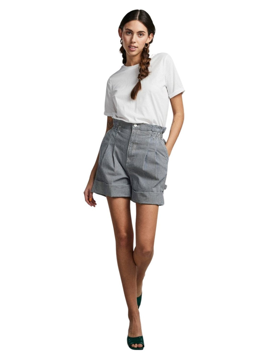 Pantalones cortos paperbag de rayas Pieces Azul Marino | Bicos de Fío