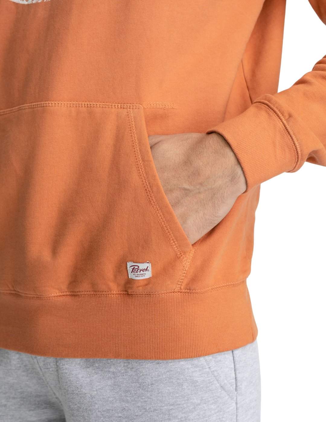 Sudadera naranja con capucha Petrol Industries | Bicos de Fío