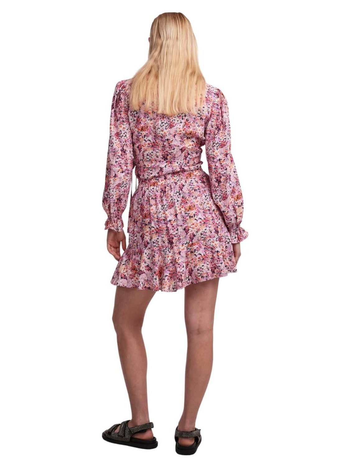 Minifalda violeta estampada Pieces | Bicos de Fío