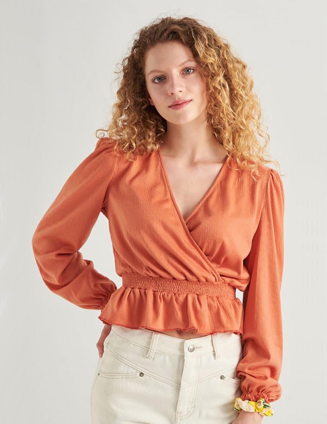 Blusa corta con fruncido 24 Colours Naranja - Bicos de Fío