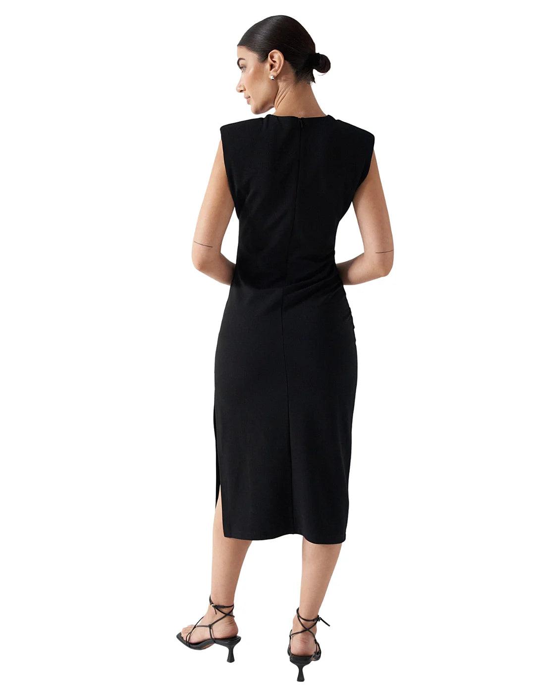 Vestido Midi Con Hombreras Salsa Negro | Bicos de Fío