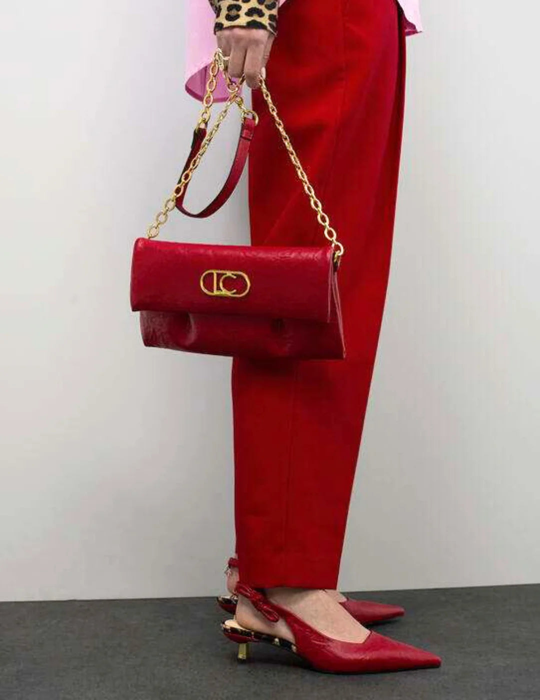 Bandolera Solapa Pliegues Lola Casademunt Rojo | Bicos de Fío