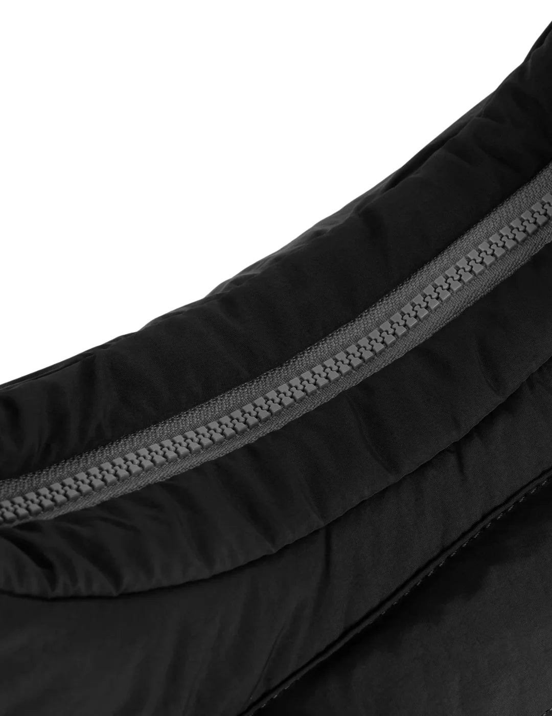 Bolso ROKA Belsize Medium Black | Bicos de Fío