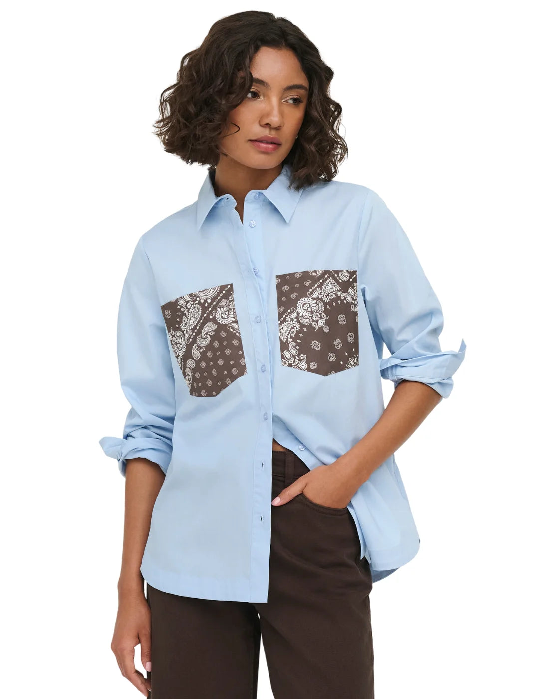 Camisa ONLY New Sable Lidia Bolsillos Azul | Bicos de Fío