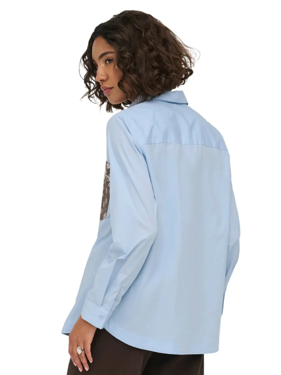 Camisa ONLY New Sable Lidia Bolsillos Azul | Bicos de Fío