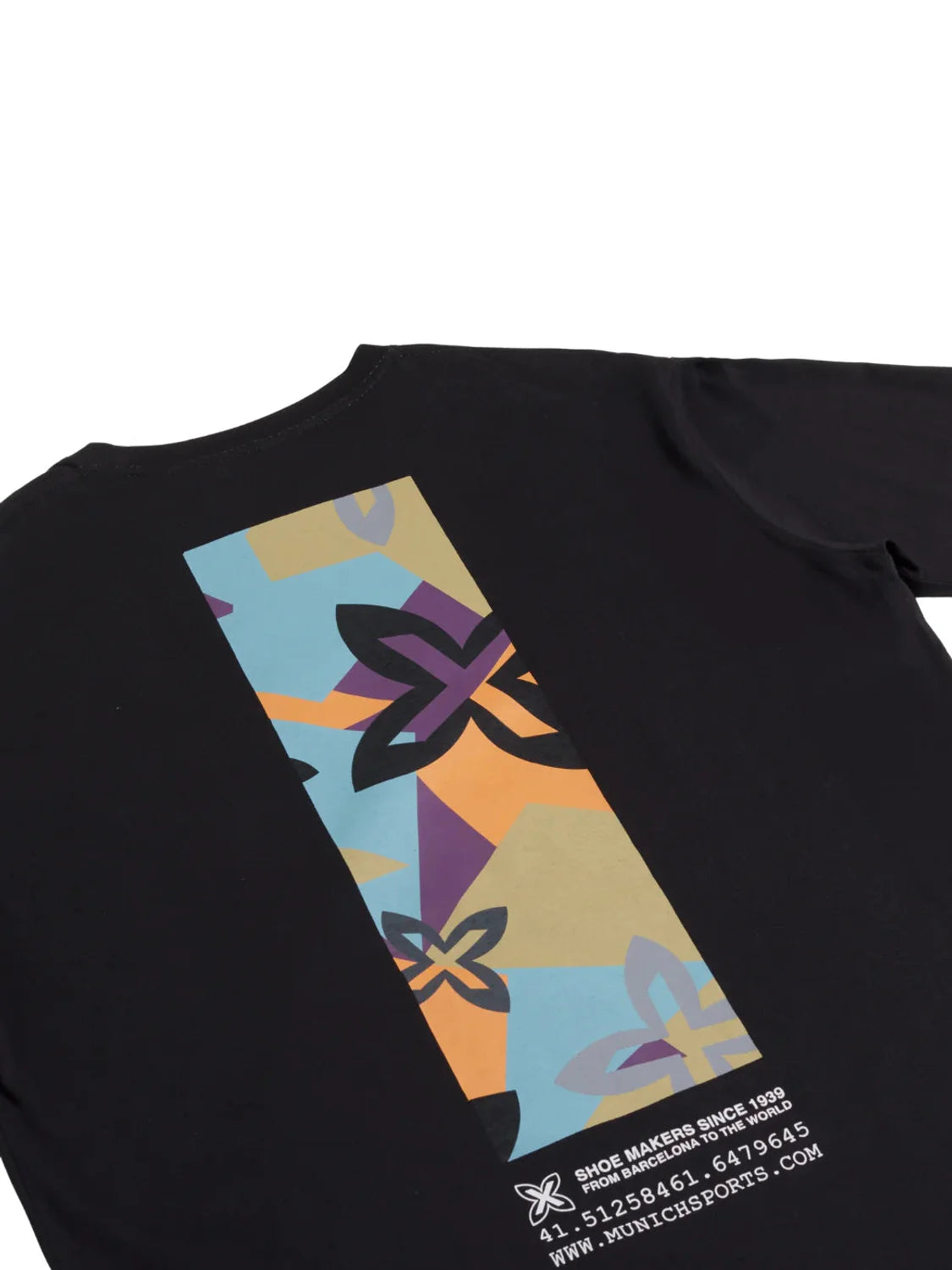 Camiseta Oversize Munich Collage Negro | Bicos de Fío