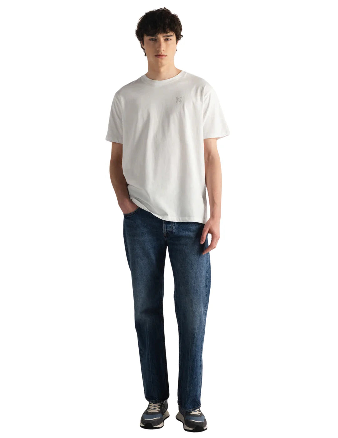 Camiseta Munich Essentials Blanco | Bicos de Fío