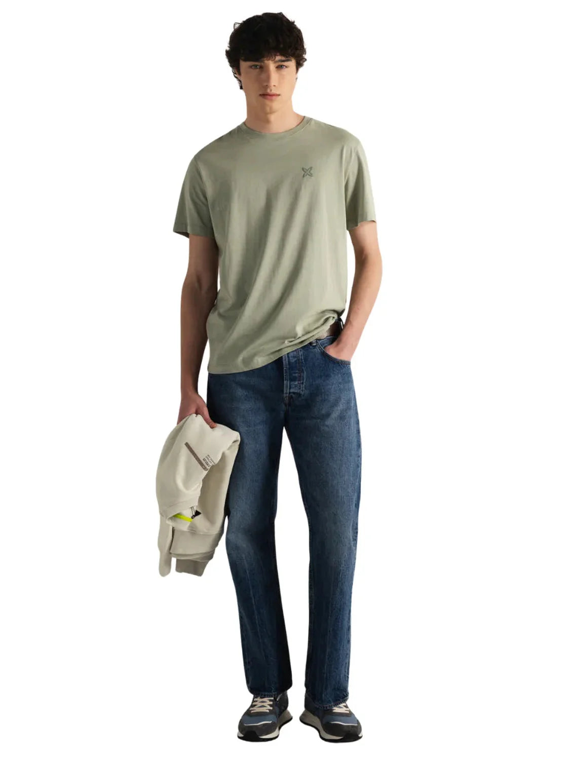 Camiseta Munich Essentials Verde Caqui | Bicos de Fío